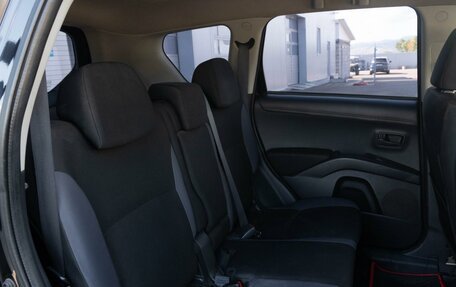 Mitsubishi Outlander III рестайлинг 3, 2011 год, 1 300 000 рублей, 12 фотография