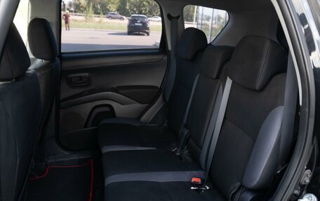 Mitsubishi Outlander III рестайлинг 3, 2011 год, 1 300 000 рублей, 14 фотография
