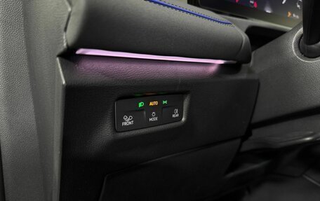 Volkswagen Tiguan, 2026 год, 5 250 000 рублей, 24 фотография