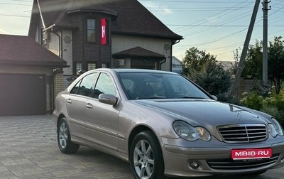 Mercedes-Benz C-Класс, 2005 год, 735 000 рублей, 1 фотография