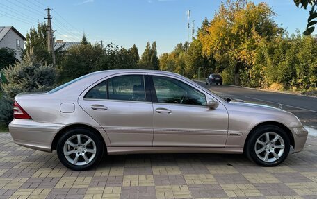 Mercedes-Benz C-Класс, 2005 год, 735 000 рублей, 2 фотография