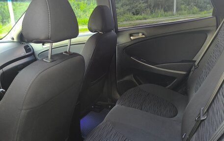 Hyundai Solaris II рестайлинг, 2015 год, 1 020 000 рублей, 8 фотография