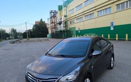 Hyundai Solaris II рестайлинг, 2015 год, 1 020 000 рублей, 2 фотография
