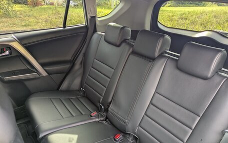 Toyota RAV4, 2018 год, 2 300 000 рублей, 6 фотография