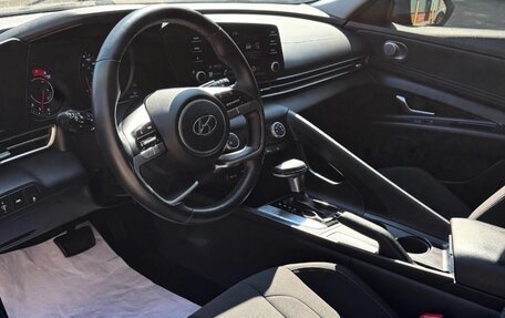 Hyundai Elantra, 2022 год, 1 620 000 рублей, 4 фотография