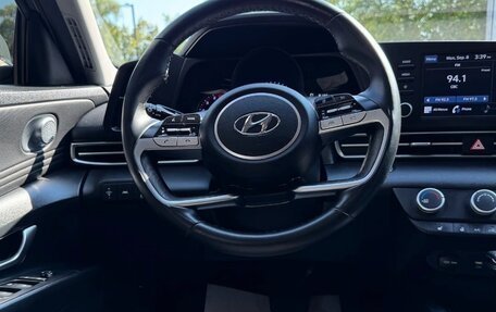 Hyundai Elantra, 2022 год, 1 620 000 рублей, 5 фотография