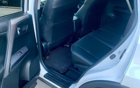 Toyota RAV4, 2015 год, 2 500 000 рублей, 10 фотография