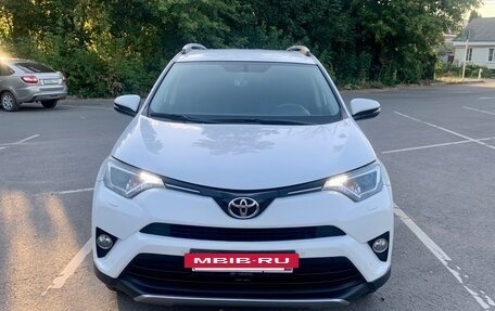 Toyota RAV4, 2015 год, 2 500 000 рублей, 2 фотография
