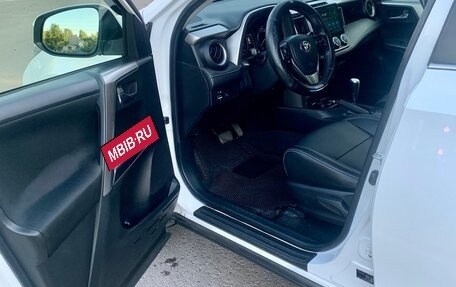 Toyota RAV4, 2015 год, 2 500 000 рублей, 8 фотография