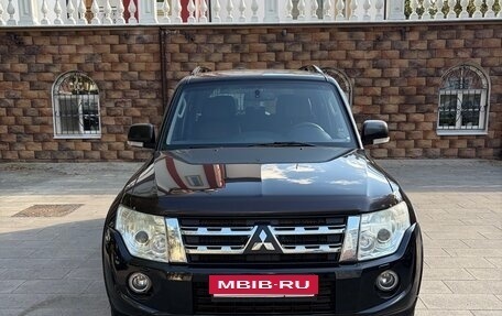 Mitsubishi Pajero IV, 2011 год, 1 850 000 рублей, 2 фотография
