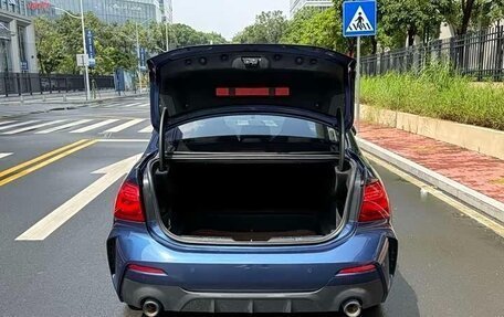BMW 1 серия, 2023 год, 1 800 000 рублей, 7 фотография