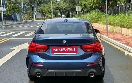 BMW 1 серия, 2023 год, 1 800 000 рублей, 4 фотография