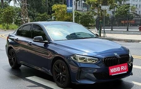 BMW 1 серия, 2023 год, 1 800 000 рублей, 2 фотография