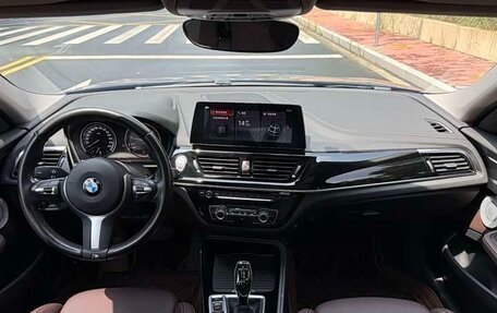 BMW 1 серия, 2023 год, 1 800 000 рублей, 15 фотография