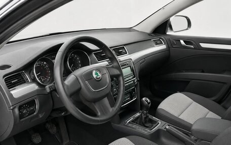 Skoda Superb III рестайлинг, 2009 год, 749 999 рублей, 13 фотография