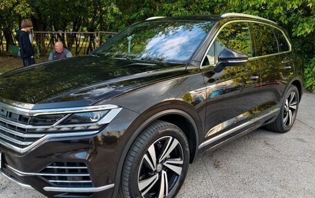 Volkswagen Touareg III, 2018 год, 4 350 000 рублей, 8 фотография