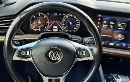 Volkswagen Touareg III, 2018 год, 4 350 000 рублей, 21 фотография