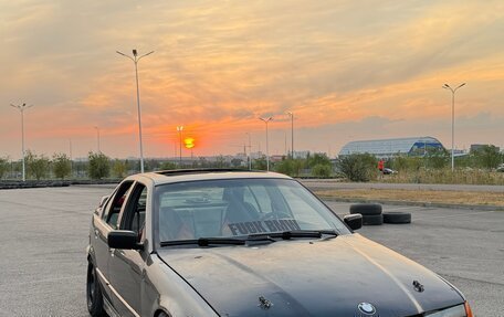 BMW 3 серия, 1993 год, 310 000 рублей, 1 фотография