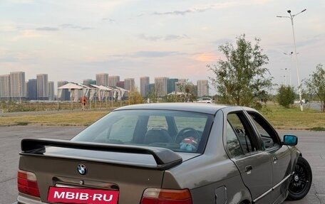 BMW 3 серия, 1993 год, 310 000 рублей, 4 фотография