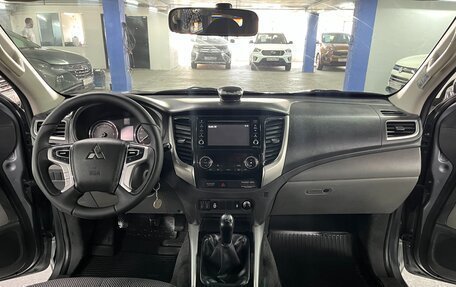 Mitsubishi L200 IV рестайлинг, 2018 год, 1 695 000 рублей, 15 фотография