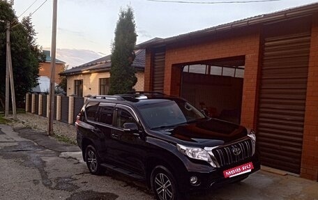 Toyota Land Cruiser Prado 150 рестайлинг 2, 2014 год, 3 690 000 рублей, 15 фотография