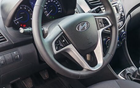 Hyundai Solaris II рестайлинг, 2012 год, 729 000 рублей, 15 фотография