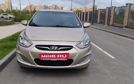 Hyundai Solaris II рестайлинг, 2012 год, 729 000 рублей, 5 фотография