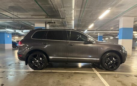 Volkswagen Touareg III, 2012 год, 2 100 000 рублей, 5 фотография