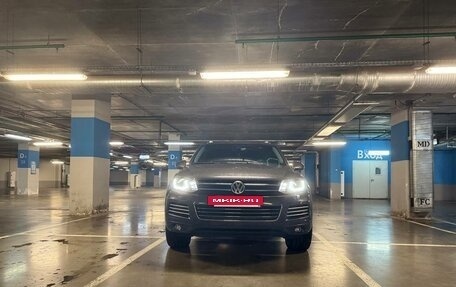 Volkswagen Touareg III, 2012 год, 2 100 000 рублей, 2 фотография