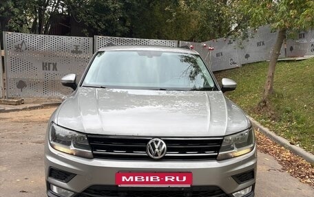 Volkswagen Tiguan II, 2017 год, 1 850 000 рублей, 4 фотография