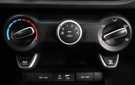 KIA Rio IV, 2018 год, 1 319 000 рублей, 20 фотография
