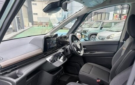 Nissan Serena, 2024 год, 2 400 000 рублей, 10 фотография