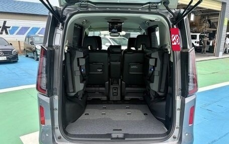 Nissan Serena, 2024 год, 2 400 000 рублей, 19 фотография