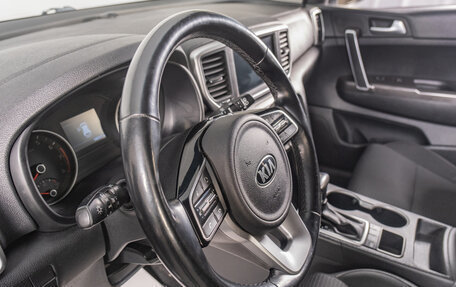 KIA Sportage IV рестайлинг, 2020 год, 2 239 000 рублей, 13 фотография