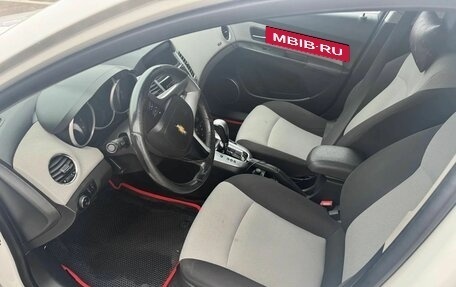Chevrolet Cruze II, 2012 год, 670 000 рублей, 7 фотография
