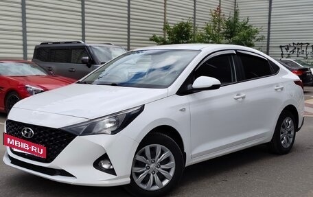 Hyundai Solaris II рестайлинг, 2021 год, 1 350 000 рублей, 6 фотография