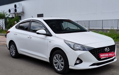 Hyundai Solaris II рестайлинг, 2021 год, 1 350 000 рублей, 10 фотография