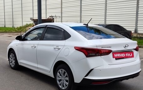 Hyundai Solaris II рестайлинг, 2021 год, 1 350 000 рублей, 18 фотография