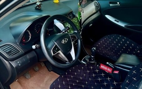 Hyundai Solaris II рестайлинг, 2016 год, 1 070 000 рублей, 12 фотография