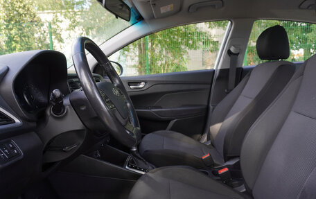 Hyundai Solaris II рестайлинг, 2018 год, 1 199 000 рублей, 10 фотография