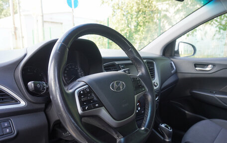 Hyundai Solaris II рестайлинг, 2018 год, 1 199 000 рублей, 11 фотография