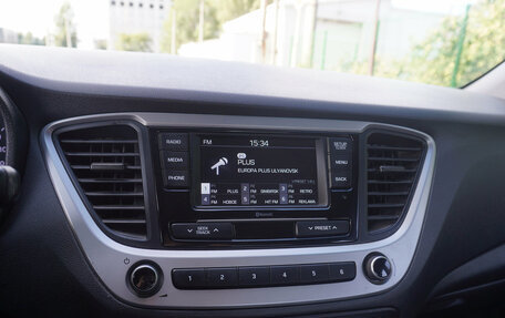 Hyundai Solaris II рестайлинг, 2018 год, 1 199 000 рублей, 14 фотография