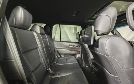 Toyota Land Cruiser, 2022 год, 9 099 000 рублей, 15 фотография