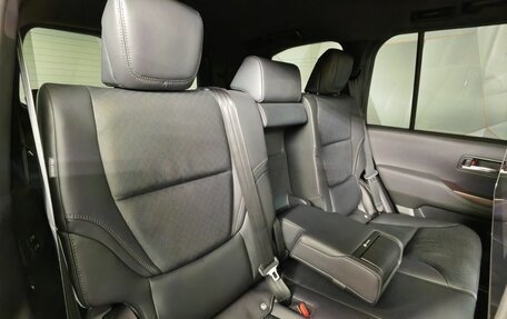 Toyota Land Cruiser, 2022 год, 9 099 000 рублей, 16 фотография