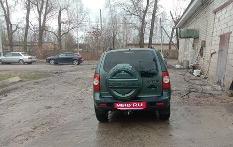 Chevrolet Niva I рестайлинг, 2010 год, 390 000 рублей, 2 фотография