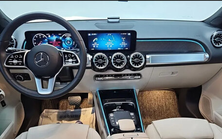 Mercedes-Benz GLB, 2023 год, 3 790 000 рублей, 8 фотография