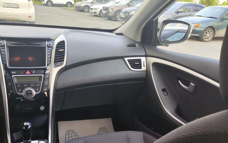 Hyundai i30 II рестайлинг, 2012 год, 950 000 рублей, 11 фотография