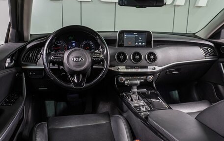 KIA Stinger I, 2019 год, 2 349 000 рублей, 8 фотография