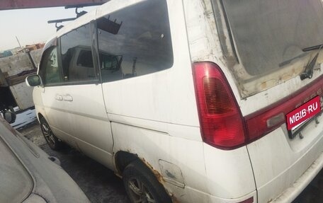 Nissan Serena II, 2000 год, 150 000 рублей, 3 фотография