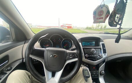 Chevrolet Cruze II, 2011 год, 490 000 рублей, 10 фотография